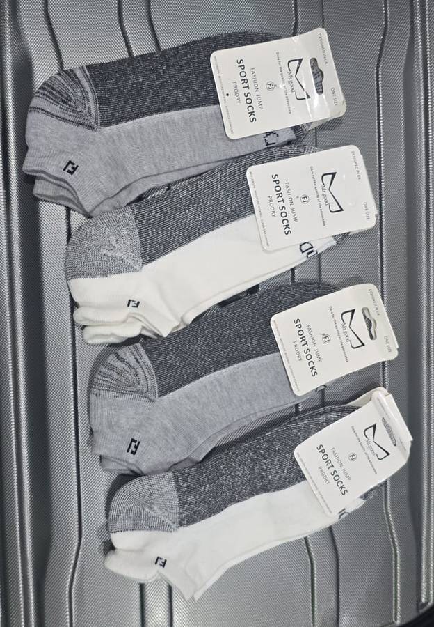 4 pairs Mens Cotton Blend Ankle Socks ***One size fits all***