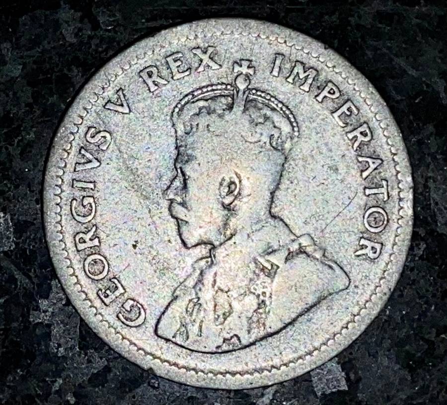 S A Union. silver 6d sixpence 1924 wreath
