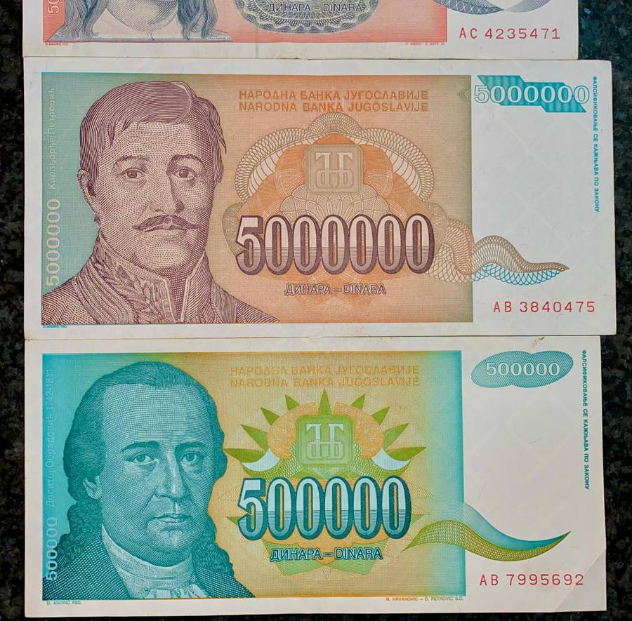 Yugoslavia. Set 5 billion dinars to 500 thousand dinars 1993 (1 bid takes all)