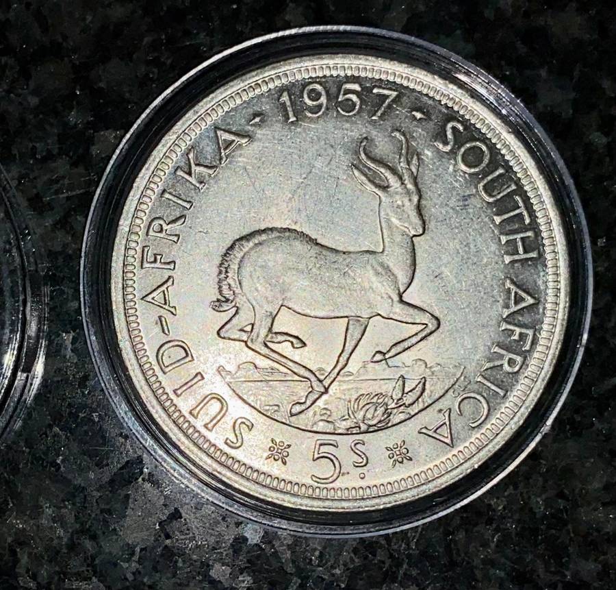 SA Union silver 5 shillings 1957 good condition in capsule
