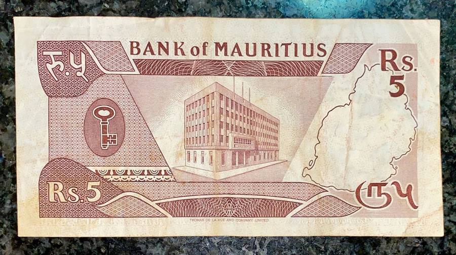Mauritius. 5 rupees ND
