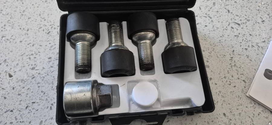 Volkswagen Polo Vivo Parts Bundle (4 Items)