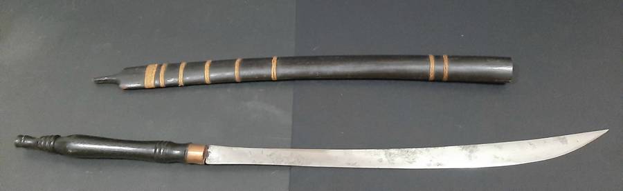 **RARE: Mid-20th Century Burmese 'Dha' Tribal Sword w/ Scabbard(0.97m).**
