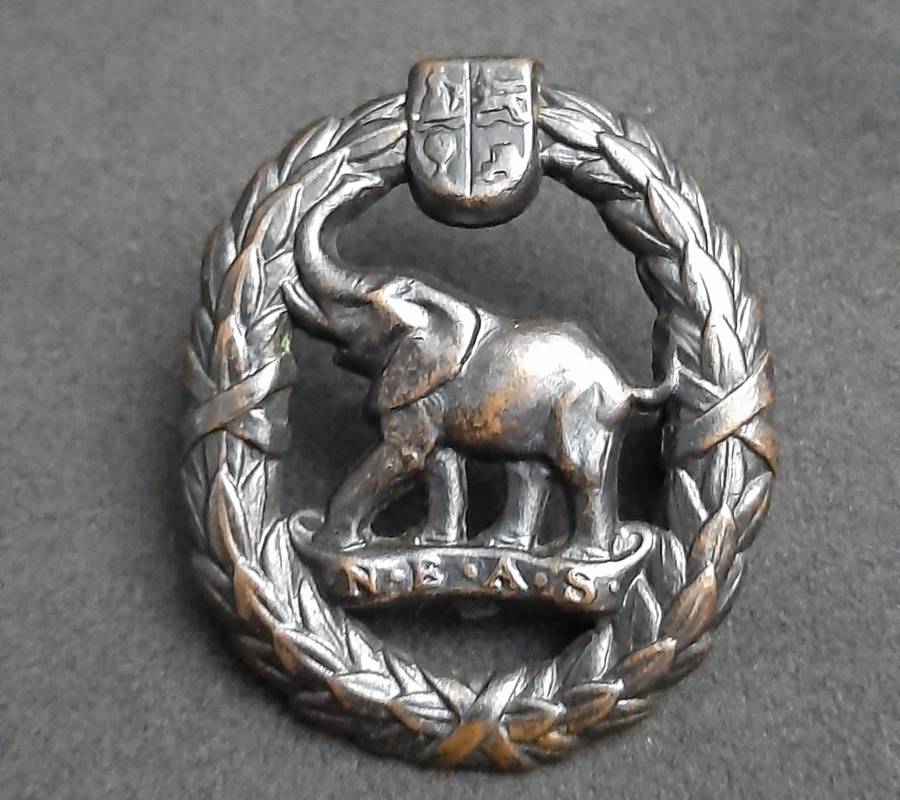 **WW2: SA Native Labour Corps Cap Badge w/ Lugs.**