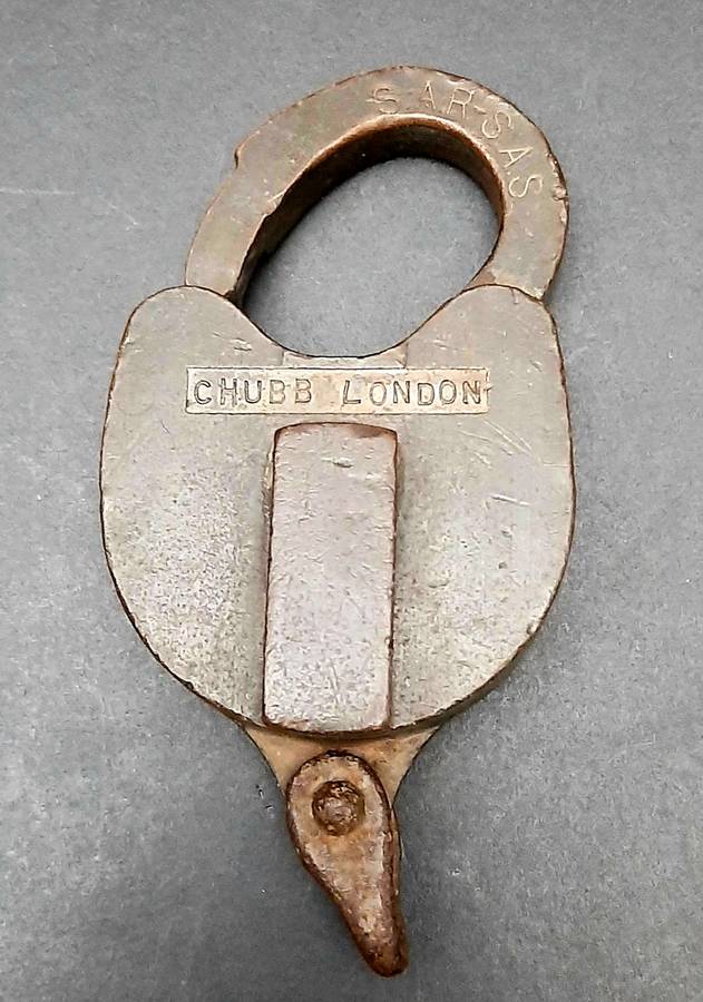 **RARE: 1960s SA Railways Brass Lever Padlock (Chubb, London) NO KEY ***