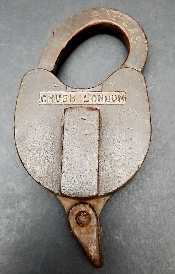 **RARE: 1960s SA Railways Brass Lever Padlock (Chubb, London) NO KEY ***