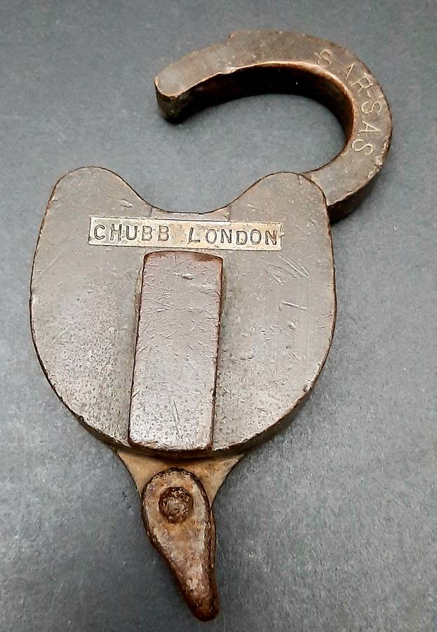**RARE: 1960s SA Railways Brass Lever Padlock (Chubb, London) NO KEY ***