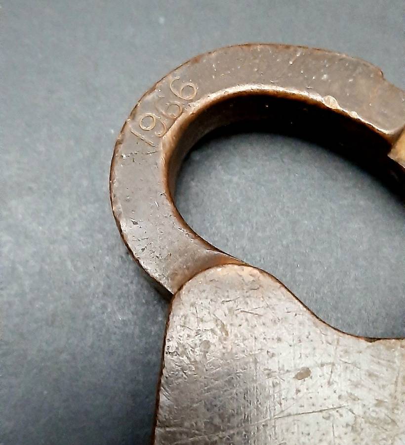 **RARE: 1960s SA Railways Brass Lever Padlock (Chubb, London) NO KEY ***