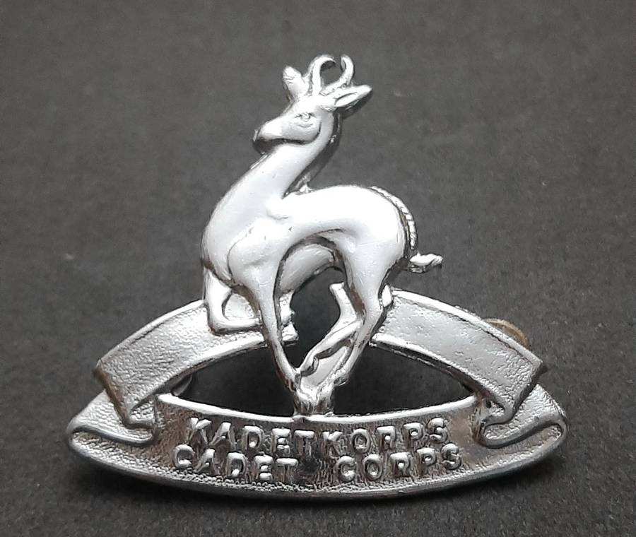 **Border War : 1980s SADF Cadet Corps Beret Badge w/ Pins #2**