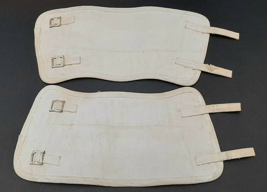 **1940s Union Defence Force: Anklet 'Puttees' w/ Buckles (Framm & Co. 1948).**