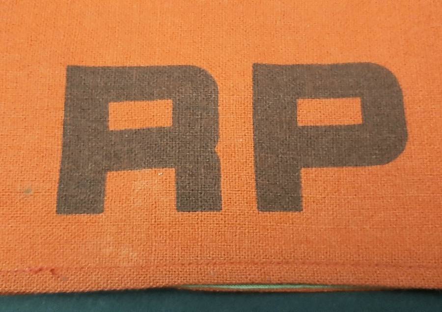 **Border War : 1970s SADF Regimental Police Red Cotton Brassard x1  **