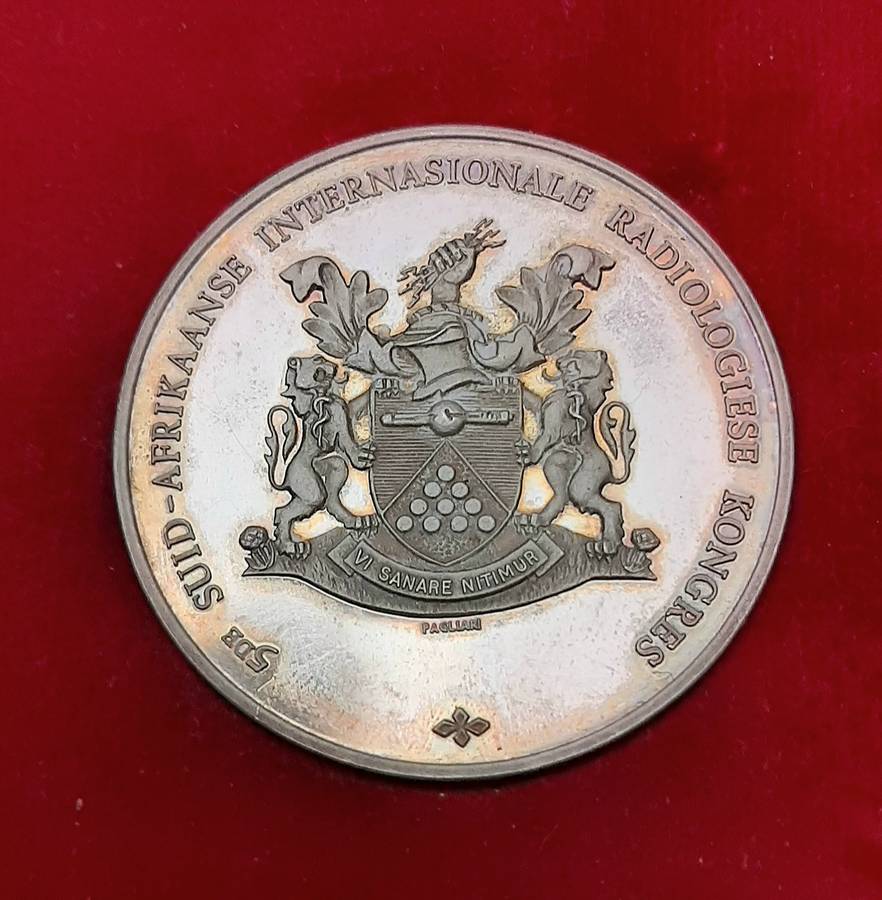 RARE: (XF+)  1982 SA 5th Intl. Radiological Congress .925 Silver Medallion w/ Case (29.18 gram).