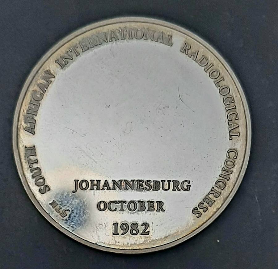 RARE: (XF+)  1982 SA 5th Intl. Radiological Congress .925 Silver Medallion w/ Case (29.18 gram).