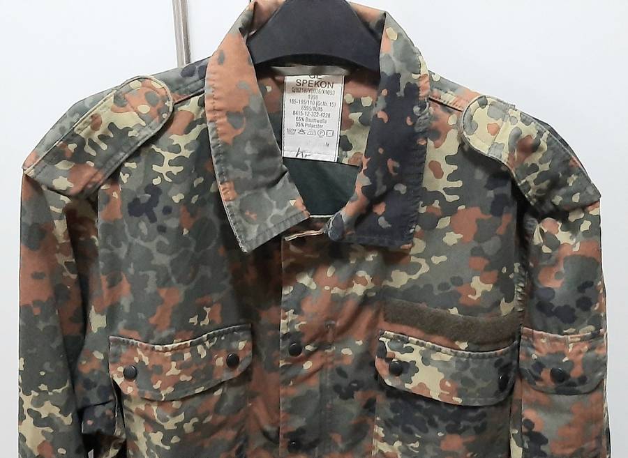 1990s German Bundeswehr Flecktarn Camouflage Field Dress Jacket with Zipper (L/XL)