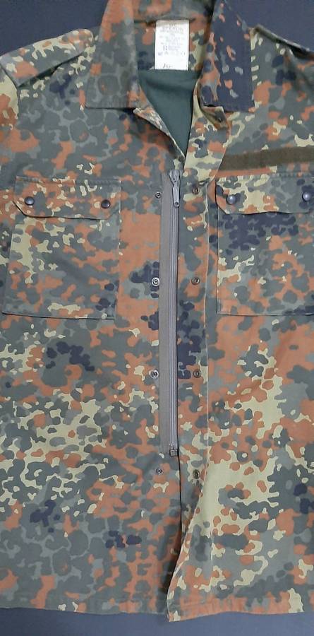 1990s German Bundeswehr Flecktarn Camouflage Field Dress Jacket with Zipper (L/XL)