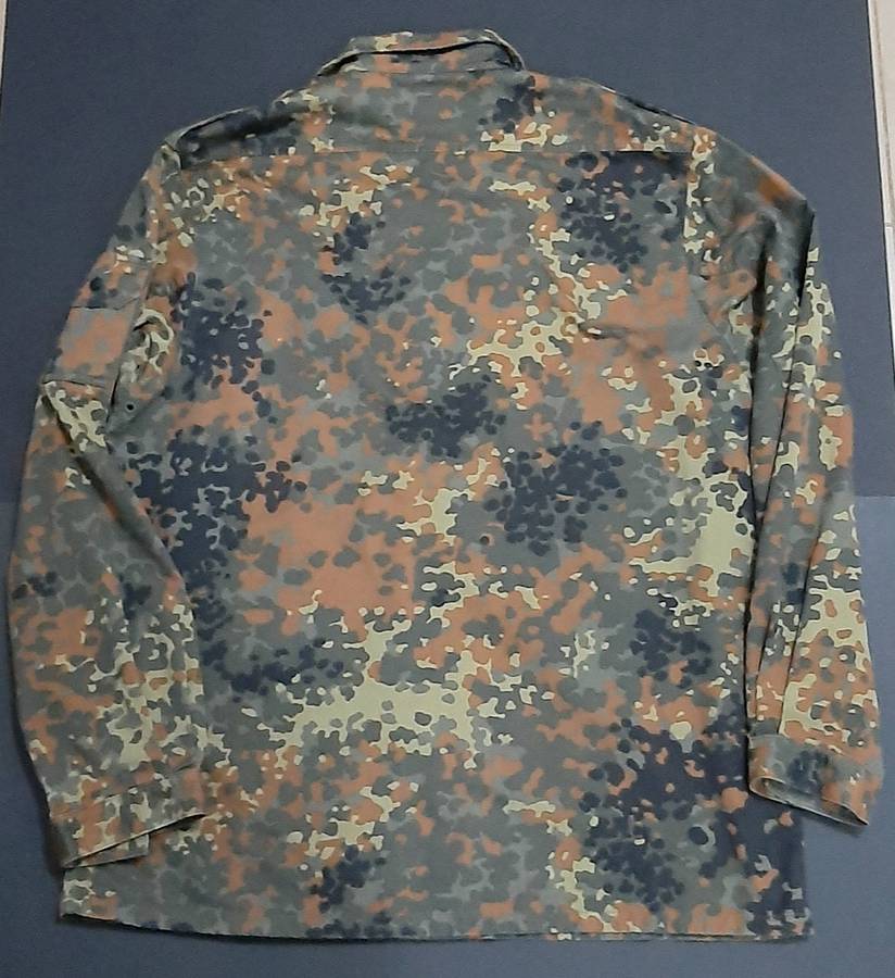 1990s German Bundeswehr Flecktarn Camouflage Field Dress Jacket with Zipper (L/XL)