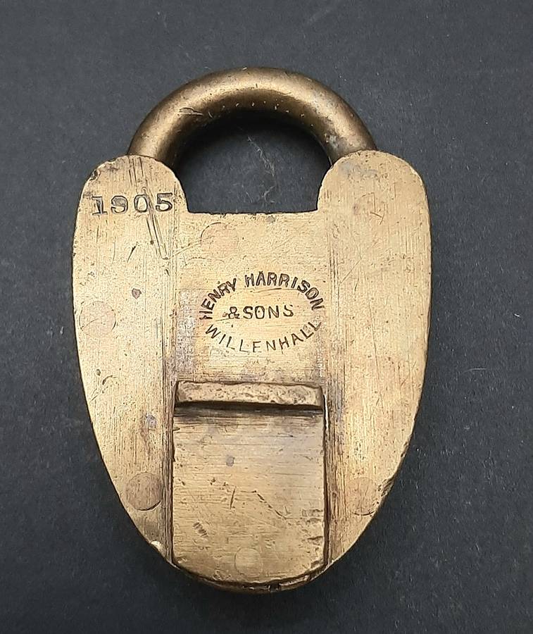 Early 20th Century: 1905 Henry Harrison & Sons Brass Trap-Door Padlock .NO KEY.(5cmx4cm).