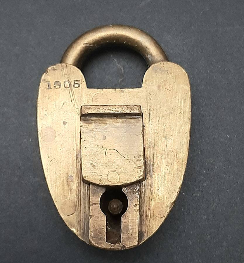 Early 20th Century: 1905 Henry Harrison & Sons Brass Trap-Door Padlock .NO KEY.(5cmx4cm).