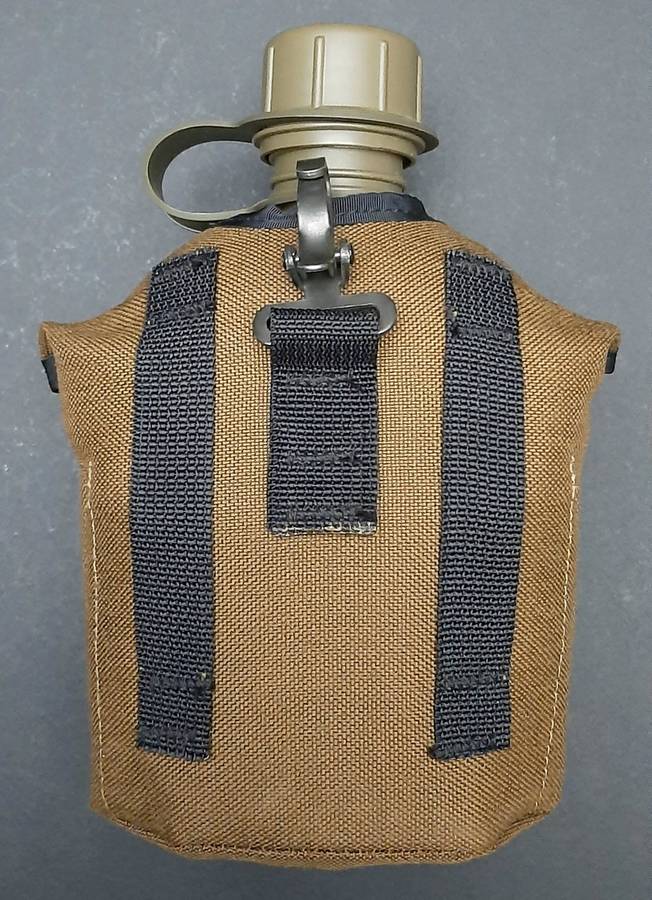 RARE: Mid-1990s SADF Nutria Cordura 1 Litre Canteen Cover w/ Waterbottle.