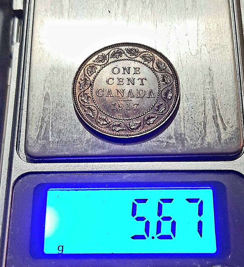 Canada: 1917  KGV Bronze 1 Cent Coin (XF).