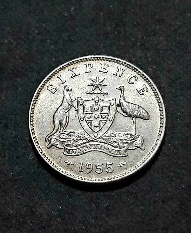 RARE: 1955 Australia QEII .500 Silver 6d Coin (XF+).
