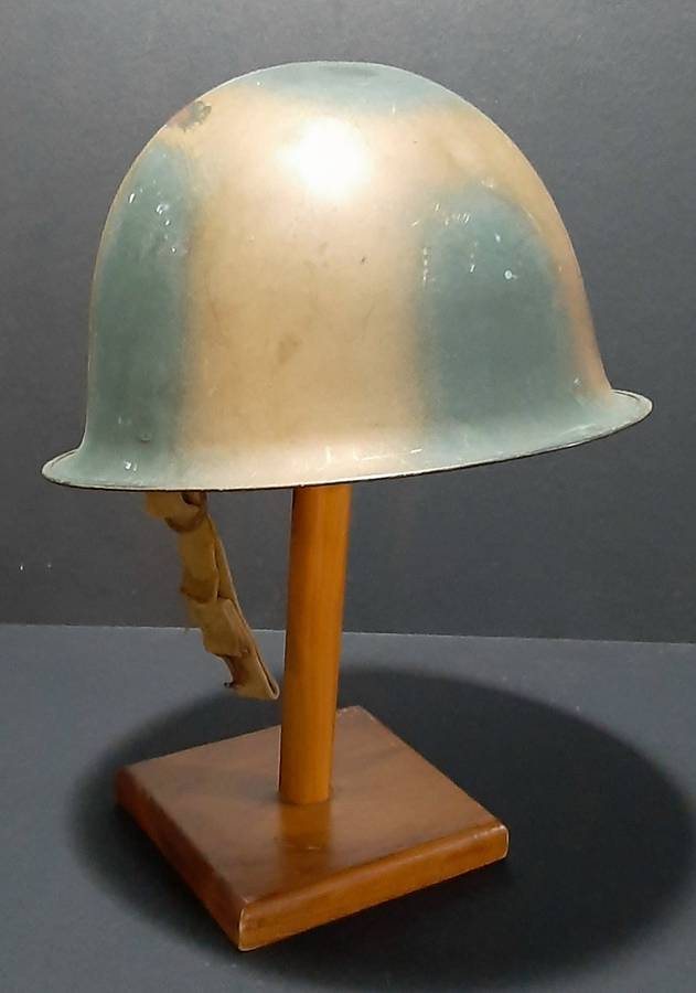 Border War: 1980s SADF Bi-Tonal Camouflage Pattern Helmet w/ Liner (1 Strap Only ).