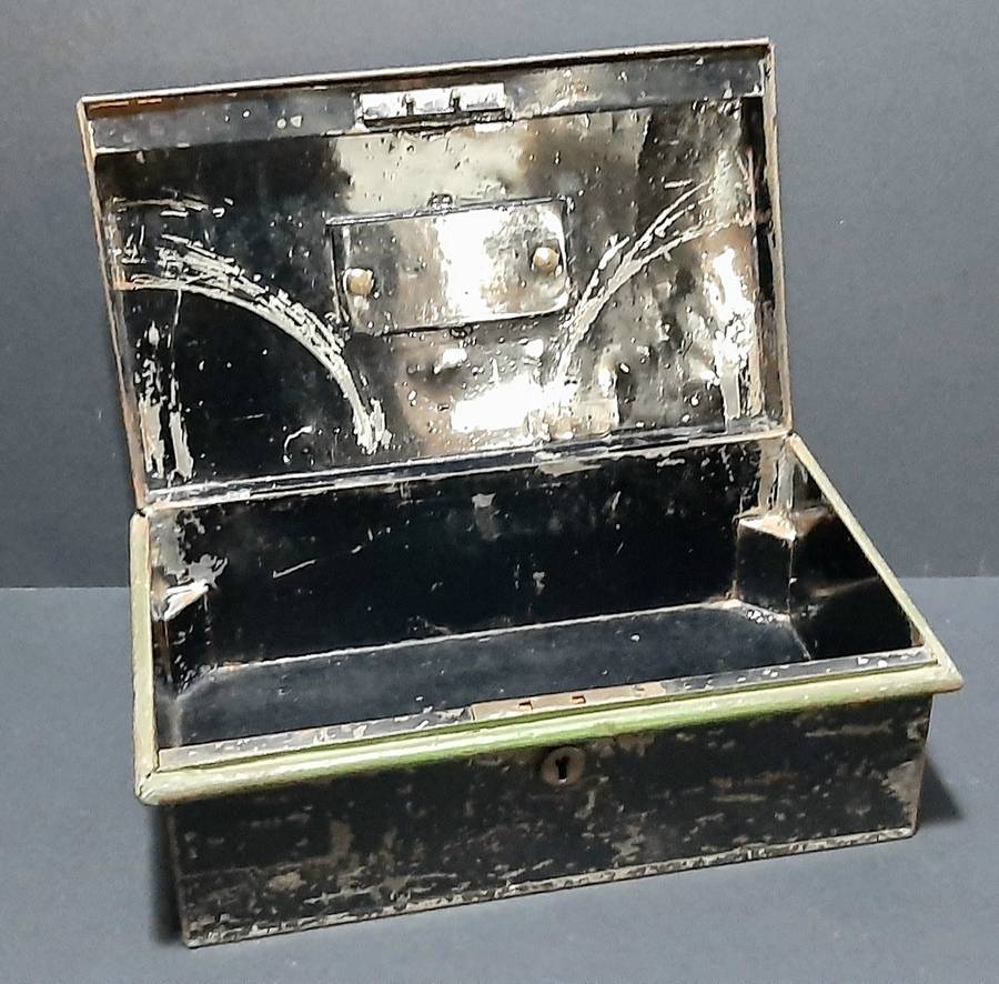 1930s Barclay's Bank South Africa: Metal Currency Storage Box w/ Internal Shelf Segment (31cmx19cm)