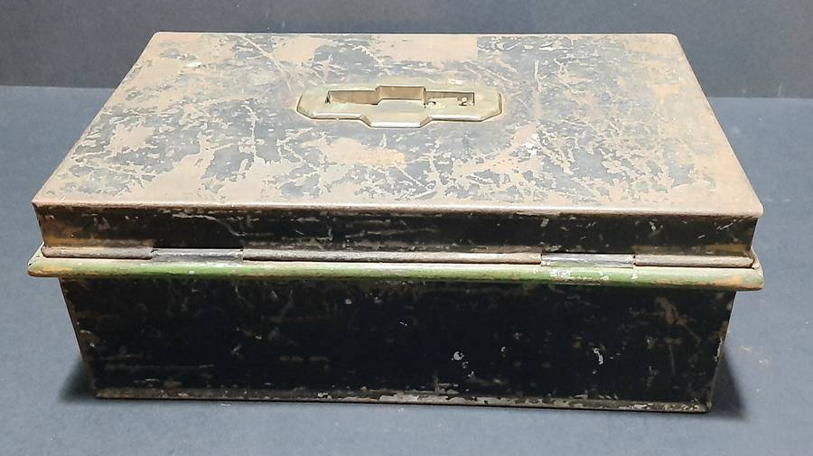 1930s Barclay's Bank South Africa: Metal Currency Storage Box w/ Internal Shelf Segment (31cmx19cm)