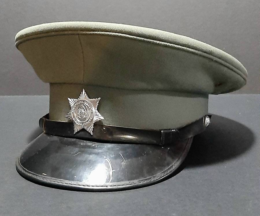 RARE: 1980s Ciskei 'Homeland' Police Service Dress Cap w/ Insignia (55)