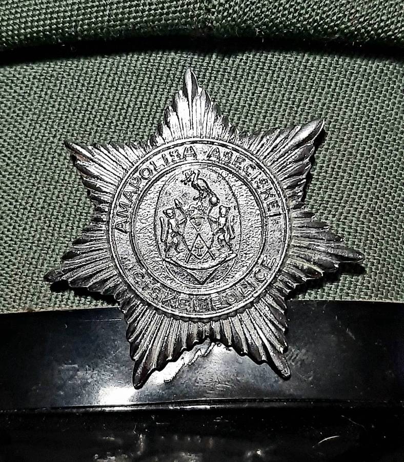 RARE: 1980s Ciskei 'Homeland' Police Service Dress Cap w/ Insignia (55)