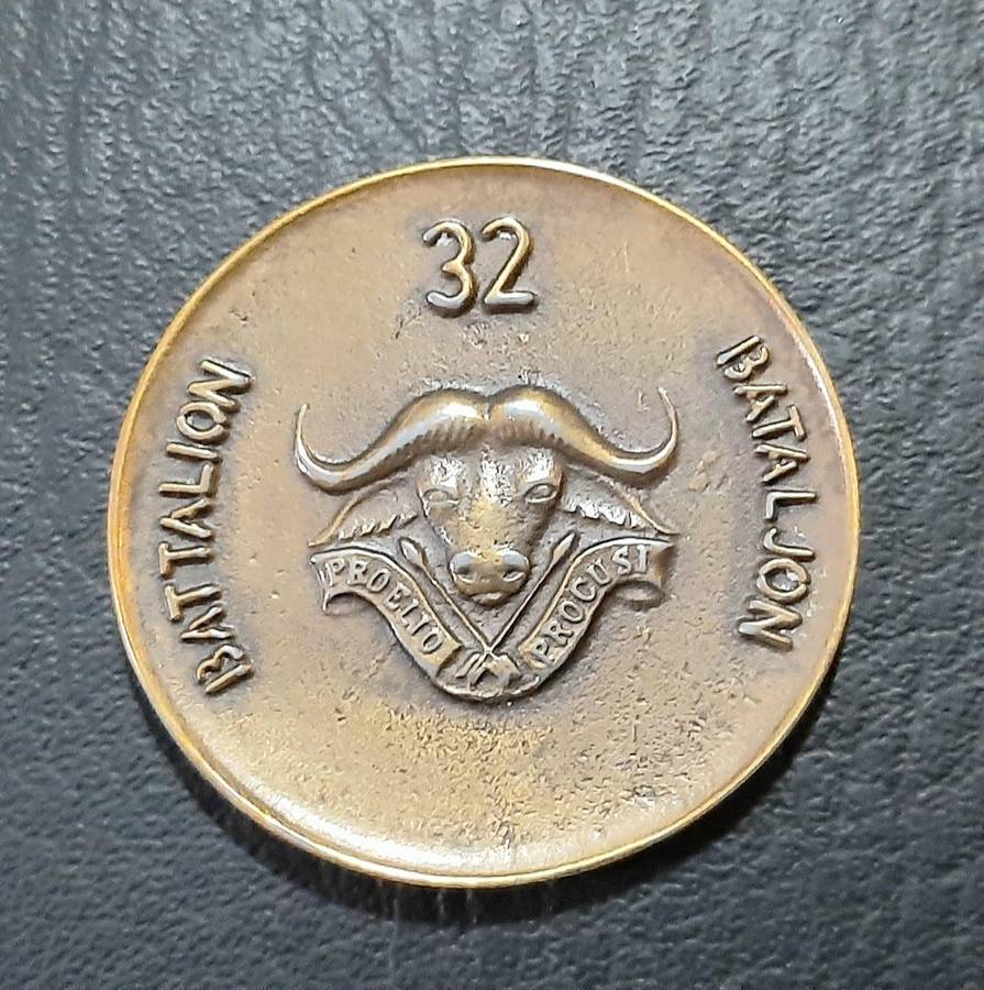 Border War: 1980s SADF  32 Battalion Unit ' Buffalo'  Medallion ( Un-numbered).