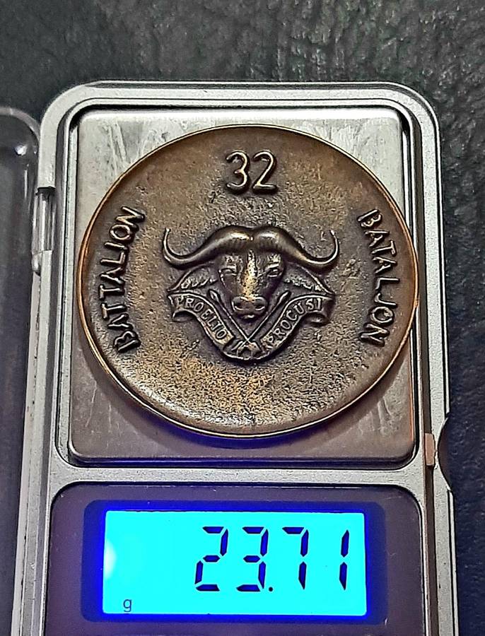 Border War: 1980s SADF  32 Battalion Unit ' Buffalo'  Medallion ( Un-numbered).