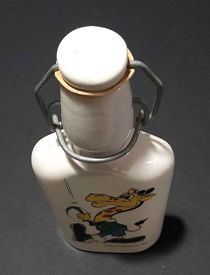 RARE: South Africa 1995 Rugby World Cup 'Ruggles' Ceramic Brandy Decanter w/ Stopper (18cm).