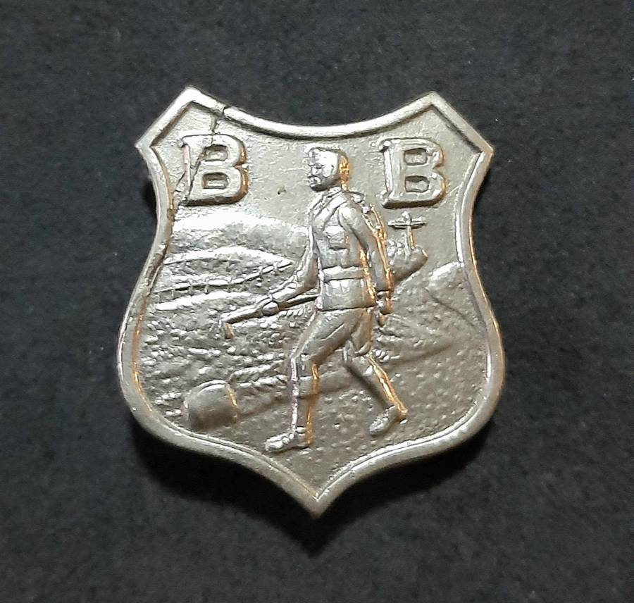 Mid-20th Century: 'Boys Brigade' Youth Organization Wayfarer Badge w/ Pin.