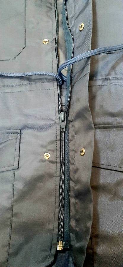 1990s SA Air Force: UNISSUED Blue Fielddress 'Bluetria' Rain Coat w/ Fittings (Medium/Large).