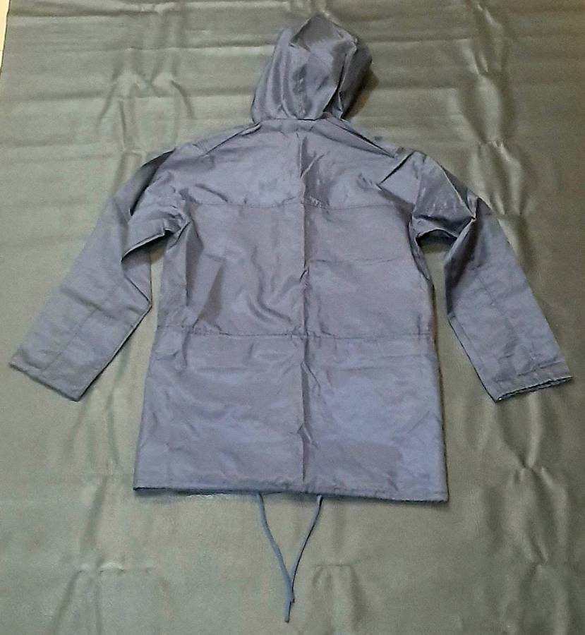 1990s SA Air Force: UNISSUED Blue Fielddress 'Bluetria' Rain Coat w/ Fittings (Medium/Large).