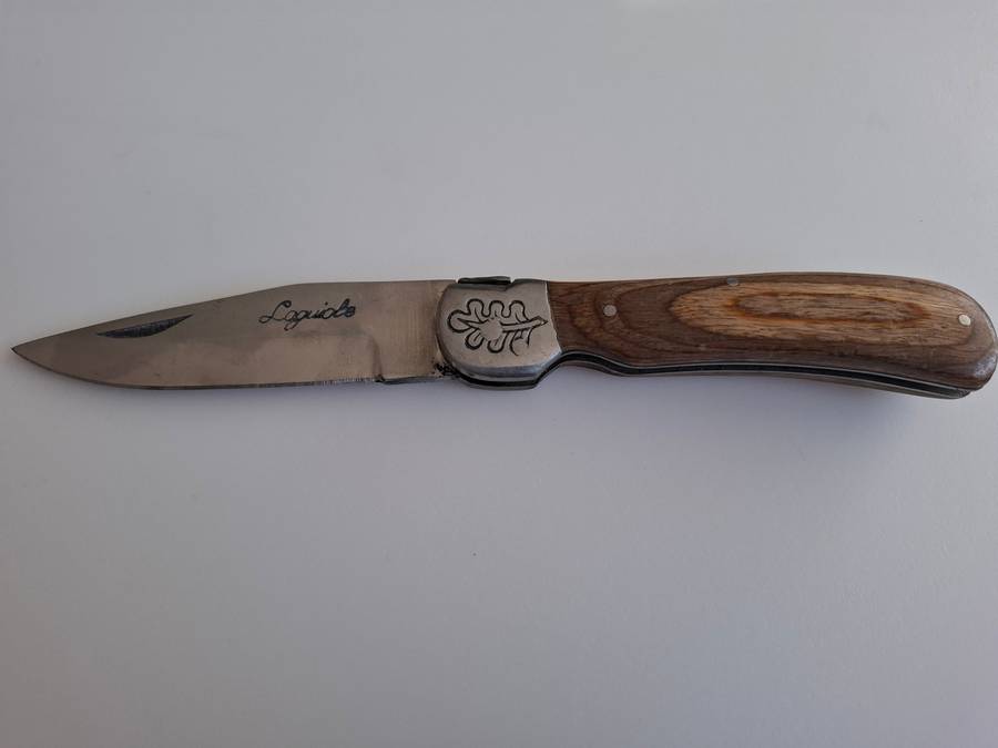 Stunning Laguiole Pocket Knife with Wooden Handle in Excellent Condition