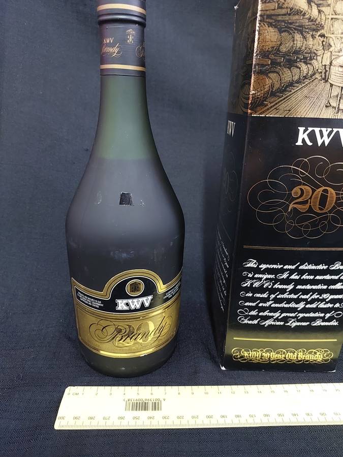Vintage KWV Aged Twenty years Brandy -750ml- Sealed - Good Condition