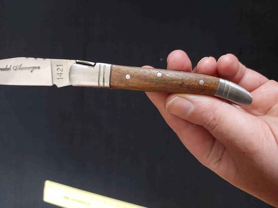 Fantastic Vintage `Pradel Auvergne` - (1421) Folding Knife With Wooden Handle - Good Condition