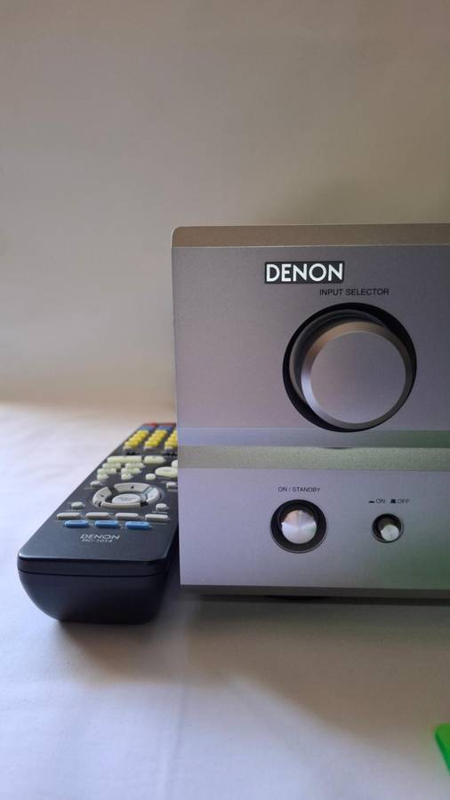 Denon AVR-130 AV Surround Receiver - Excellent Condition