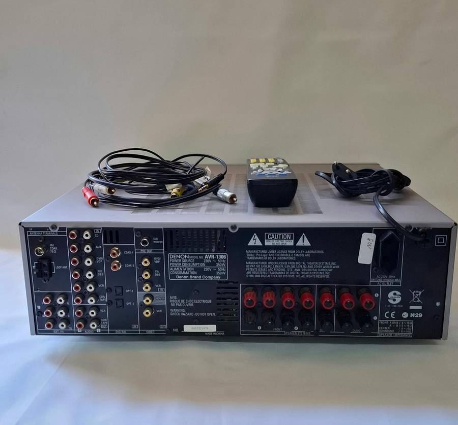 Denon AVR-130 AV Surround Receiver - Excellent Condition