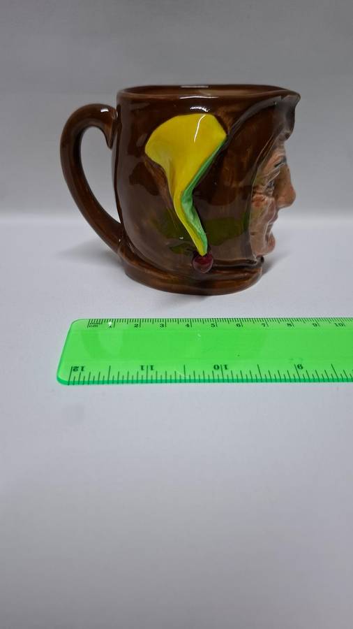 Royal Doulton  Medium Size Character Jug "The Jester" D. 5556 - Excellent Condition