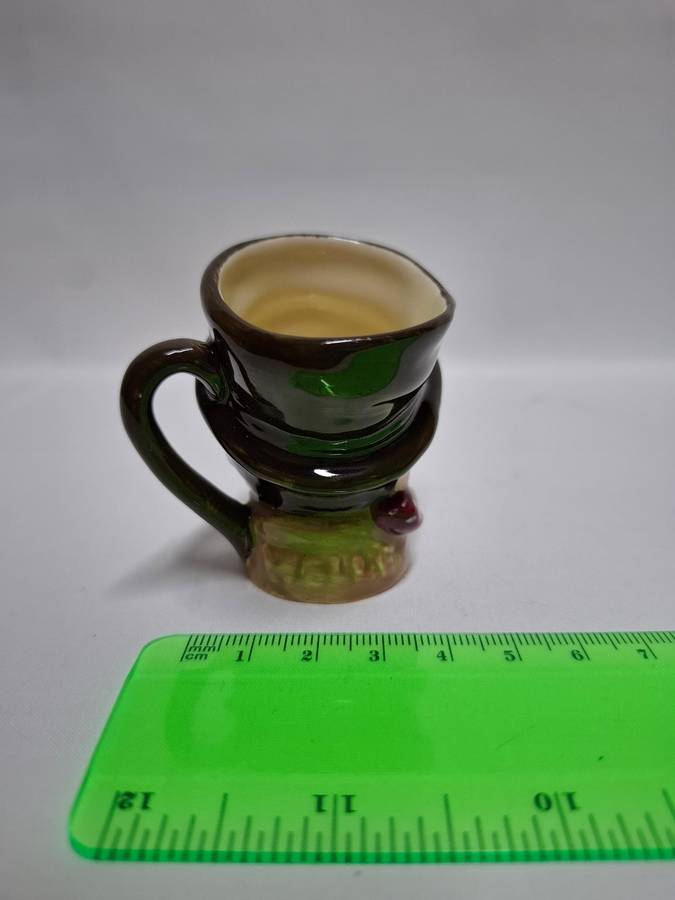 Royal Doulton Small Toby Jug "Sam Weller" D. 5841 - Excellent Condition