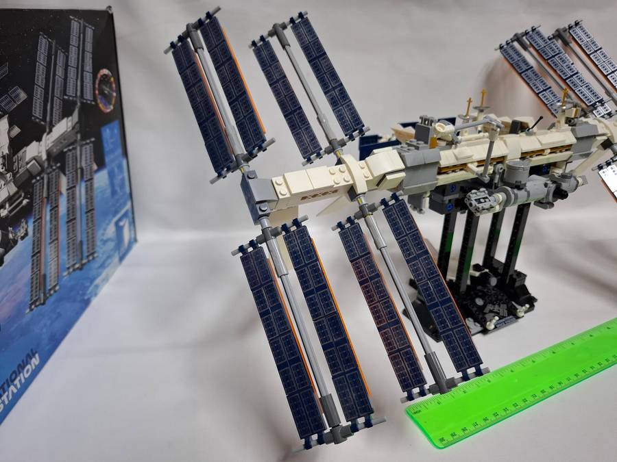 LEGO Ideas International Space Station (set number 21321). - Good Condition