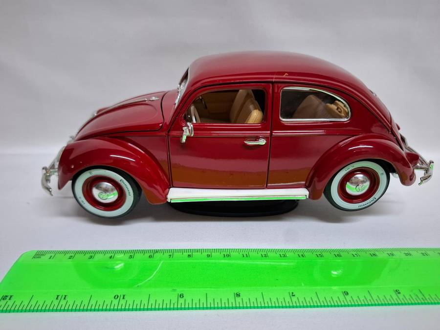 Vintage Bburago 1955 Volkswage Käfer Beetle Die Cast Model 1:18 Scale - Excellent Condition
