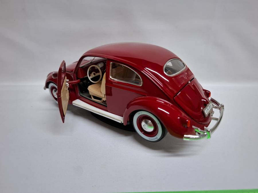 Vintage Bburago 1955 Volkswage Käfer Beetle Die Cast Model 1:18 Scale - Excellent Condition