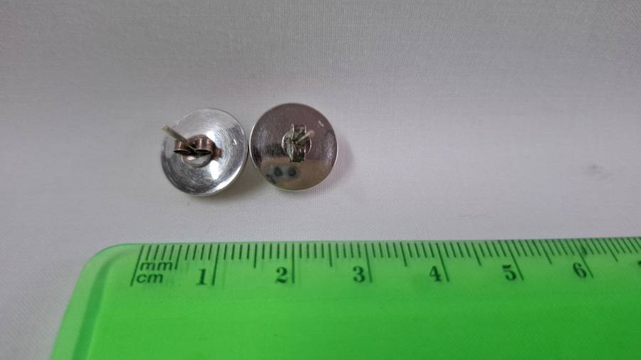 Stunning Sterling 925 Silver Half Round Stud Earrings - Excellent Condition 2.7 grams