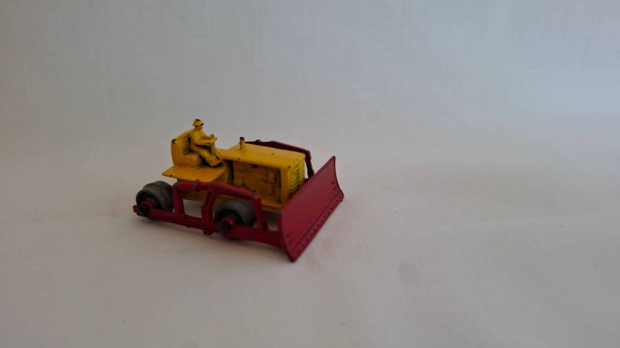 Vintage Lesney Diecast No.18 Caterpillar Bulldozer -Good Condition.
