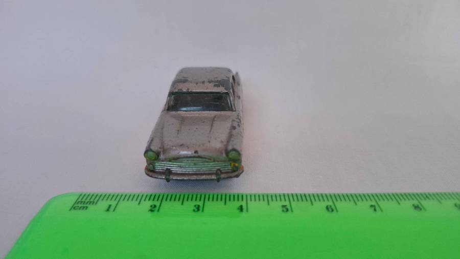Vintage Lesney Diecast No. 33 Ford Zodiac - Well Played Condition