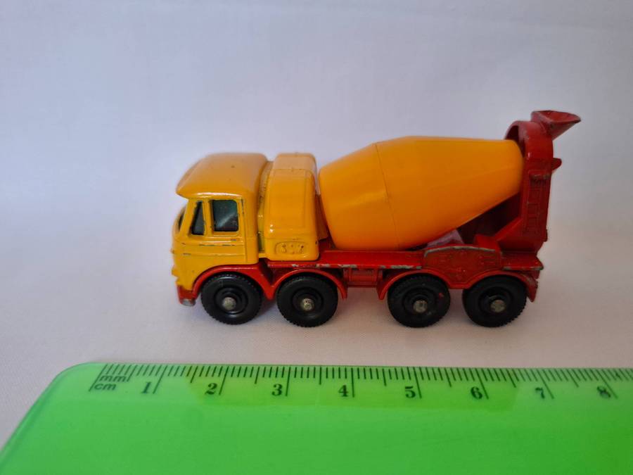 Vintage Lesney Diecast No. 21 Foden Concrete Truck - In good condition